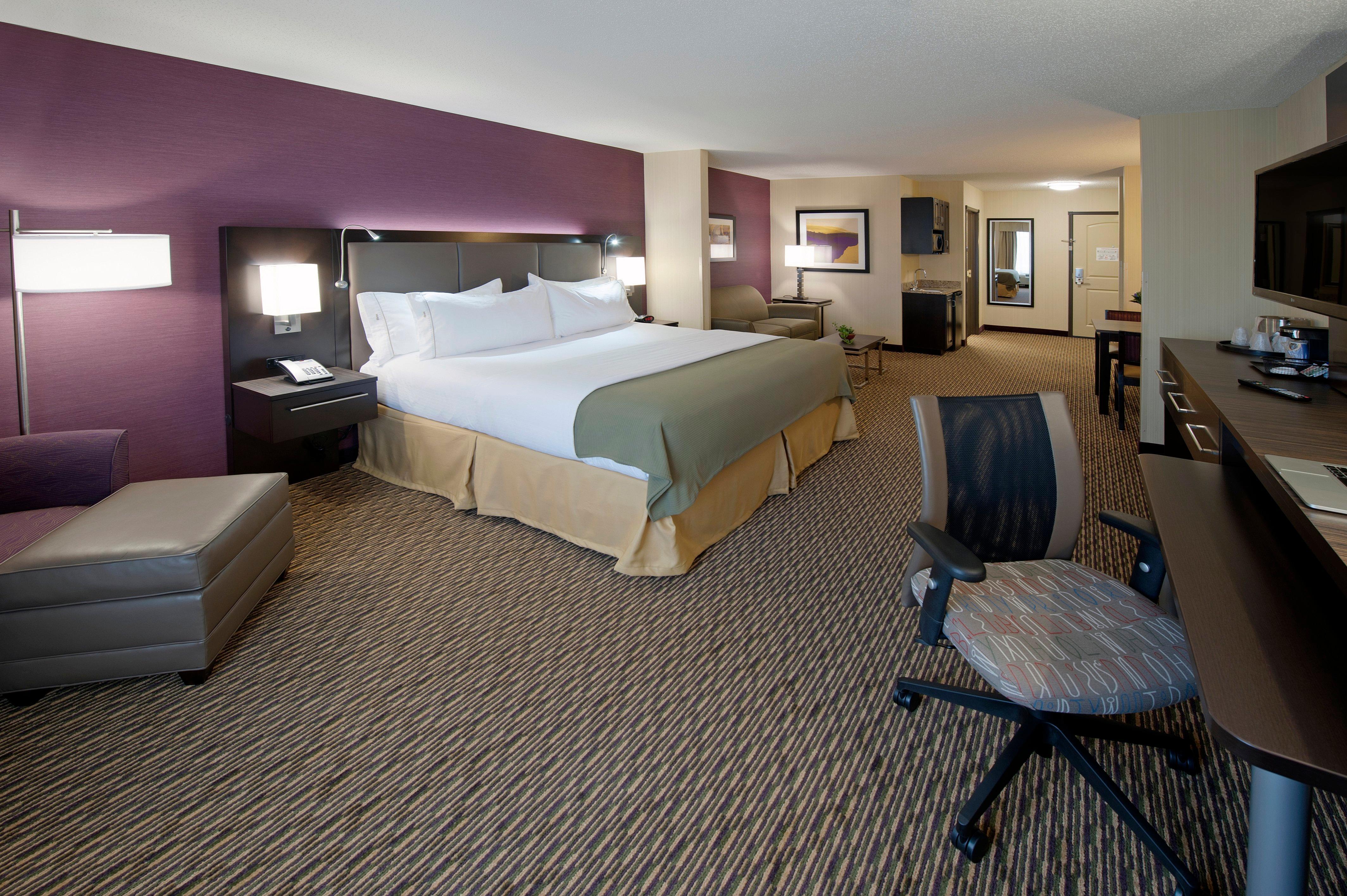 Express & By Ihg Clearfield