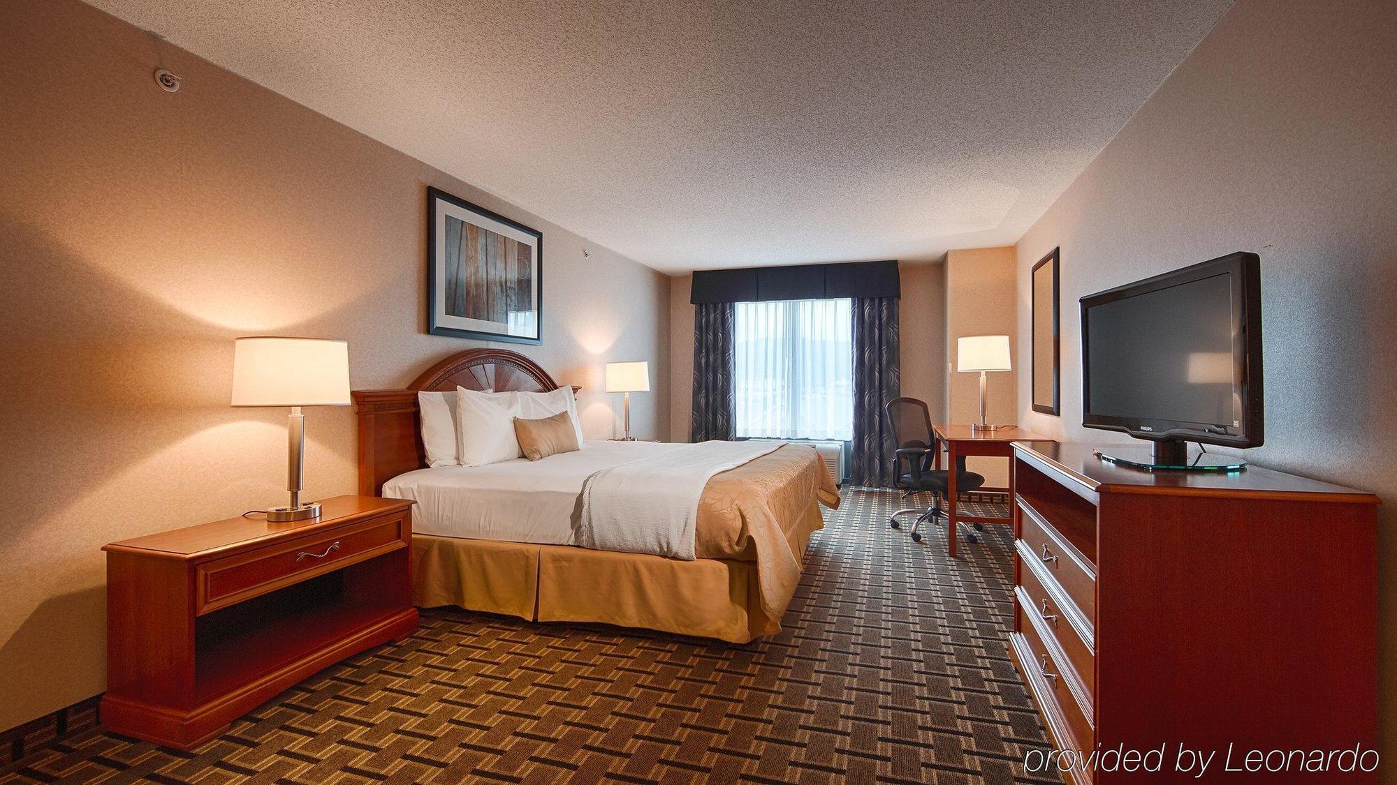 Hotel Express & By Ihg Clearfield