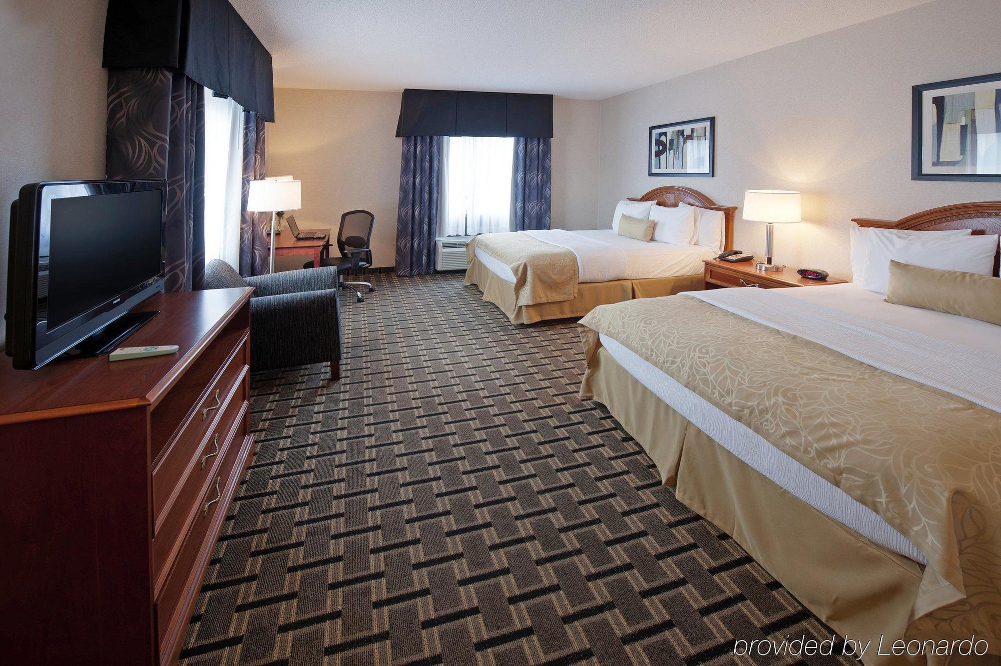 Hotel Express & By Ihg 2*